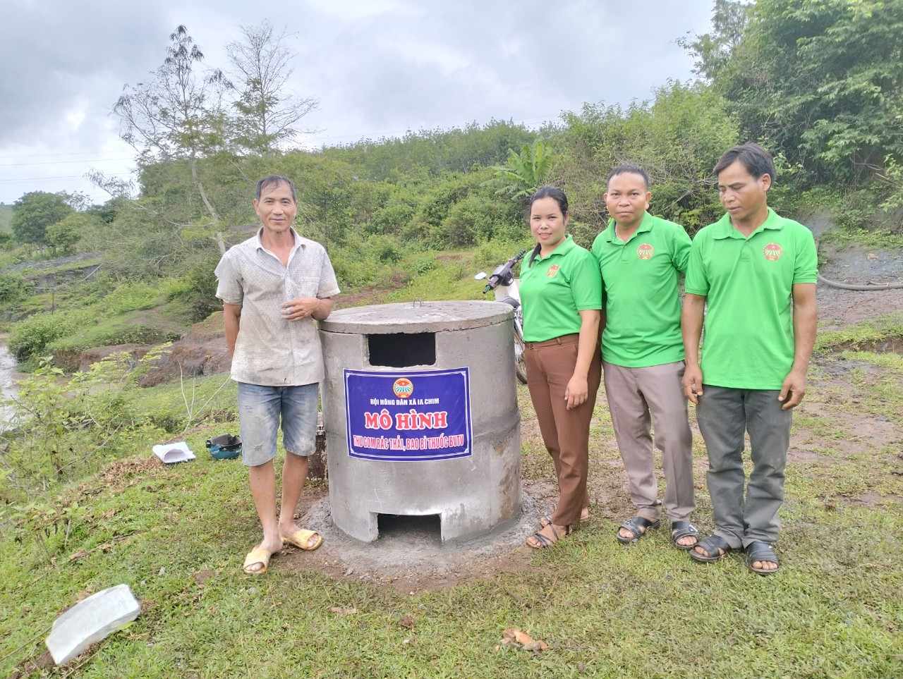 Hội viên nông dân được tuyên truyền bảo vệ tài nguyên, môi trường